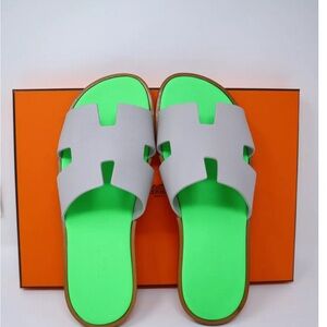 NEW HERMES MEN IZMIR SANDAL FLAT EPSOM Gris Quartz Vert Fluo